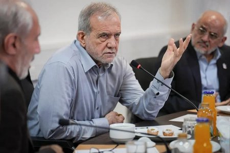 پزشکیان: مدیران باید خدمتگزار مردم باشند
