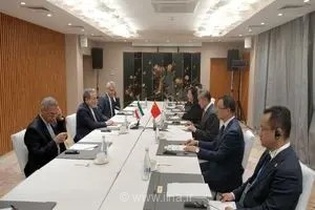 رایزنی‌های دیپلماتیک در حاشیه اجلاس شانگهای؛ دیدار سید عباس عراقچی با وزیر امور خارجه چین