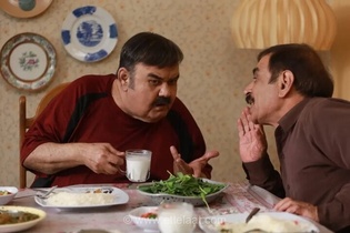 آخرین یادگاری اکبر عبدی در تلویزیون؛ سریال «ماه عسل» پس از ایام عزاداری روی آنتن می‌رود