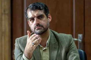 انتقاد تند نماینده مجلس از وزیر علوم درباره برخورد با آمر به معروف