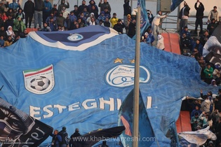 واکنش هواداران استقلال به برد پرسپولیس و مس؛ تاجرنیا هم از این برد ضربه خورد