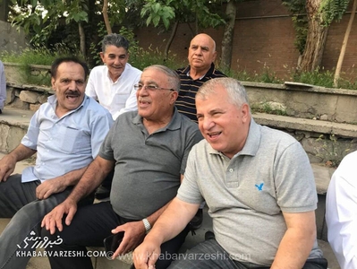 پروین: پرسپولیس تا 50 سال دیگر هم نمی‌تواند استقلال را 6 تایی کند