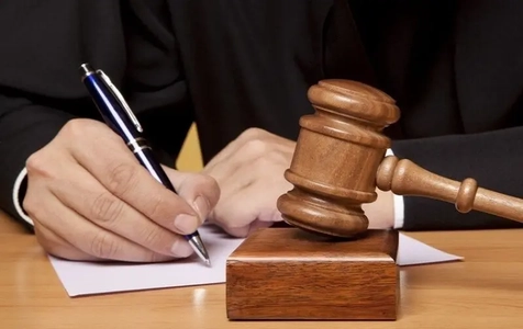 محکومیت یک شرکت نفتی به پرداخت ۶.۷۵ میلیارد ریال خسارت آلودگی خاک در هندیجان