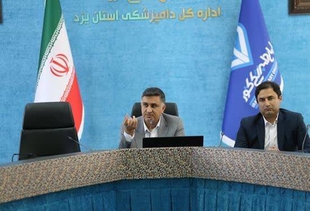صادرات ۳۹۹ تن پا و پنجه مرغ و ۳۰۰ هزار پولت تخم‌گذار از یزد