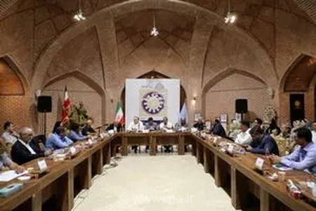 برگزاری نشست تخصصی گردشگری ادبی و عرفانی در اردبیل؛ گامی برای معرفی ظرفیت‌های میراث جهانی شیخ صفی‌الدین