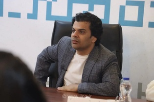 «سرو هنر» یزد: مردم در انتخاب هنرمندان برگزیده نقش دارند