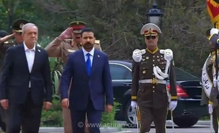 آیین استقبال رسمی رئیس‌جمهور از نخست‌وزیر عراق در مجموعه تاریخی سعدآباد با حضور مقامات عالی‌رتبه برگزار شد