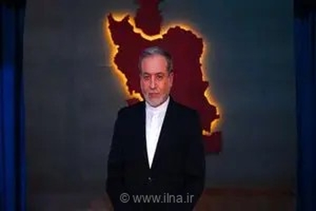 همان که سنگش می‌زنید؛ سنگتان را به سینه می‌زند