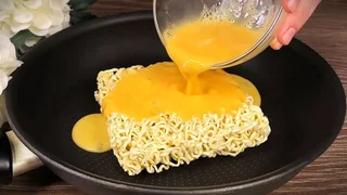 صبحانه فوری با نودل و تخم‌مرغ: یک وعده غذایی سریع و خوشمزه