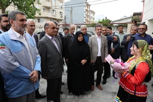افتتاح همزمان ۳۶ واحد نهضت ملی مسکن در بندرانزلی با حضور مسئولان کشوری