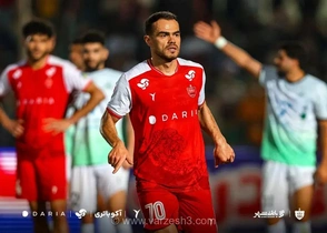 حضور ستاره ازبکستانی در ترکیب اصلی پرسپولیس مقابل پیکان (عکس)