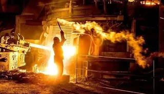 کارگران فولاد پارس هفت‌تپه خواستار تعیین تکلیف طرح طبقه‌بندی مشاغل شدند