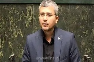ادعای عجیب ترامپ در حالی که لباسش بوی غذای هواپیما می‌دهد!