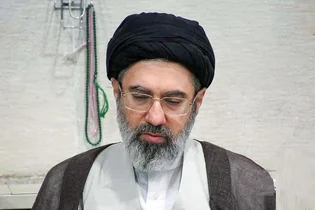 پیام رهبری در سی‌وسومین اجلاس سراسری نماز: نماز، پشتوانه فتح و ظفر