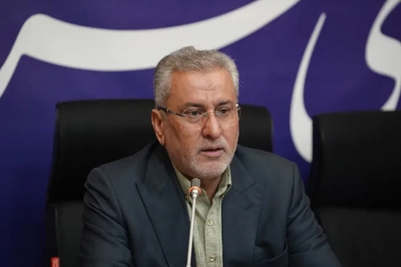 تمکین نکردن رهبر شهید به توصیه‌های حفاظتی و حضور در میان مردم