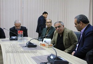 غیبت چهره‌های سرشناس در جشن هشتاد و یکمین سالگرد استقلال