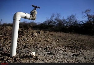پیگیری جدی رفع مشکل کمبود آب شرب در شازند با تاکید فرماندار