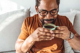 تأثیر مصرف قهوه بر چربی بدن، توده عضلانی و سطح هورمون‌ها در مطالعه جدید فنلاند