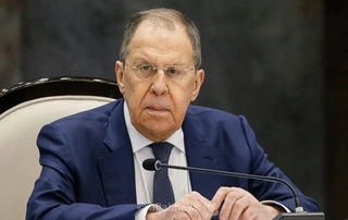 لاوروف: پیش‌بینی پایان بحران ایران دشوار است؛ تداوم تنش‌ها در تنگه هرمز به نفع هیچ‌کس نیست
