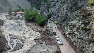 مسدودیت محور کندوان؛ رانندگان از هراز و سوادکوه تردد کنند