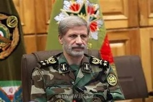 تبریک فرمانده ارتش به رئیس و جانشین ستادکل نیروهای مسلح و فرماندهان و مسئولان جدید سپاه