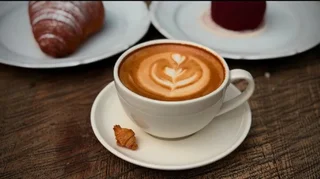 افتتاح قهوه‌فروشی کوچک در زیربازارچه سنتی