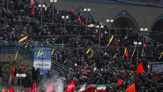 حضور خبرنگاران داخلی و خارجی در نخستین روز مراسم وداع با رهبر شهید انقلاب