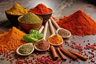 ۵ ادویه برای رفع سردی معده و بهبود گوارش