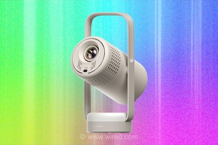 بررسی پروژکتور قابل حمل XGIMI Vibe One با باتری داخلی (2026)