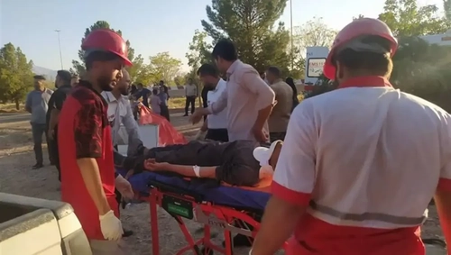 واژگونی وانت در محور هفت‌باغ کرمان؛ ۲ کشته و ۲۱ مصدوم