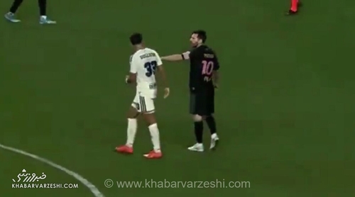 ویدیو| پس گردنی مسی به بازیکن حریف/ نه داور دید نه VAR!