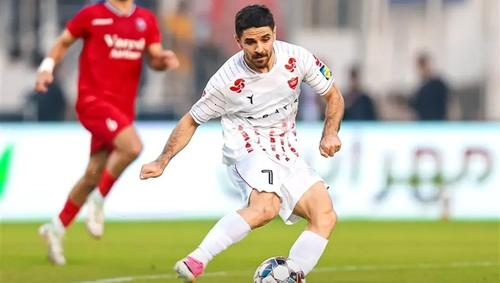 پرسپولیس در برابر نساجی قائمشهر پیروز شد و به صدر بازگشت