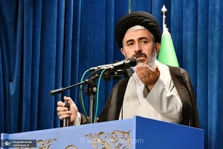 امام جمعه ارومیه درباره تفاهم نامه: نه عالی است ، نه خیانت؛  مانند خوارج تندروی نکنیم