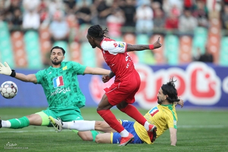 واکنش دروازه‌بان سابق پرسپولیس به شعارهای هواداران: زورمان نرسید!