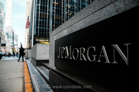 رقابت بر سر بازده استیبل‌کوین‌ها: نبرد بانک‌ها و ارزهای دیجیتال بر سر سنت‌ها