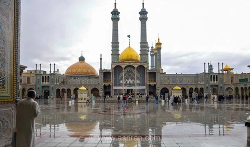 مهر: دفن امانتی پیکر رهبر شهید در حرم حضرت معصومه(س) صحت ندارد