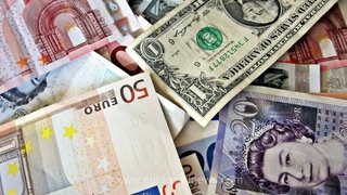 کاهش قیمت دلار و یورو در بازار امروز ۲۶ شهریور
