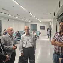 بازدید مدیران بیمه دی و صندوق بازنشستگی از مراکز درمانی کرمانشاه