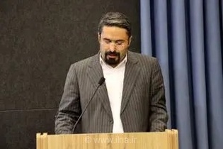 خبرنگار باید با امنیت شغلی قلم بزند