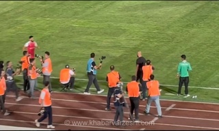 تشویق پرسپولیسی‌ها برای مازیار زارع پیش از دیدار با ملوان