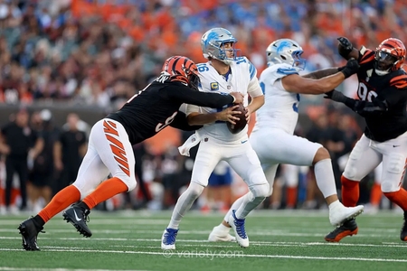 راهنمای تماشای آنلاین مسابقات پیش‌فصل NFL در سال ۲۰۲۶؛ چگونه بازی‌های فوتبال حرفه‌ای را زنده دنبال کنیم؟