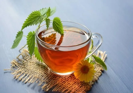 راهکارهای سنتی و علمی برای رفع نفخ بعد از غذا