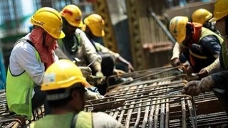 وعده وزیر کار به کارگران ساختمانی هنوز عملی نشده است