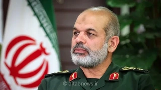 سردار وحیدی: دشمن آرزوی تسلیم‌ ملت ایران را به گور می‌برد