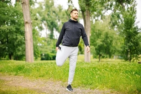تغییر فرم بدن با ۴ تمرین ساده و سریع؛ تنها ۴ دقیقه ورزش در روز بدون نیاز به تجهیزات