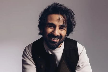 ویر داس تور کمدی «I Say We Run!» را با اجرای در لندن و آمریکای شمالی اعلام کرد
