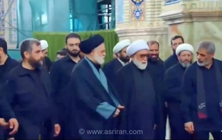 تصویری از فرزند ارشد رهبر شهید انقلاب در حرم رضوی
