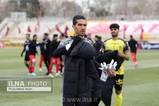 حسینی در سپاهان ماندنی شد