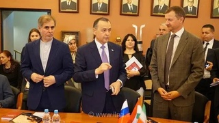 ابن‌سینا: پلی میان فلسفه یونان و حکمت شرق از نگاه رایزن فرهنگی ایران در مسکو