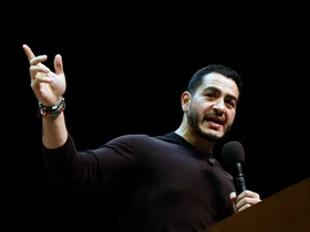 ‘منحرف‌ها’: عبدالسلام عثمانی به حملات ضد مسلمان ترامپ پاسخ داد